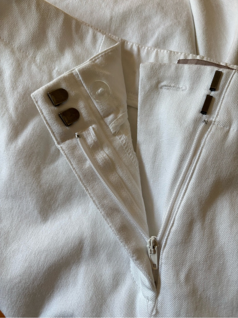 Chico’s So Slimming White Pants 1.5 - Picture 5 of 5